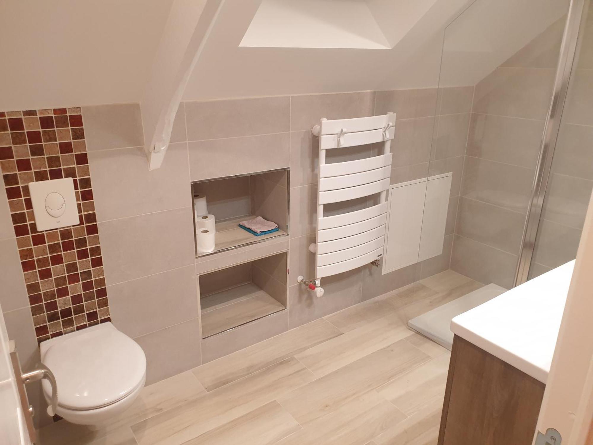 Maison 2 *
